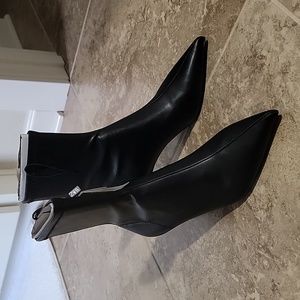 Black faux leather kitten heel Zara boots